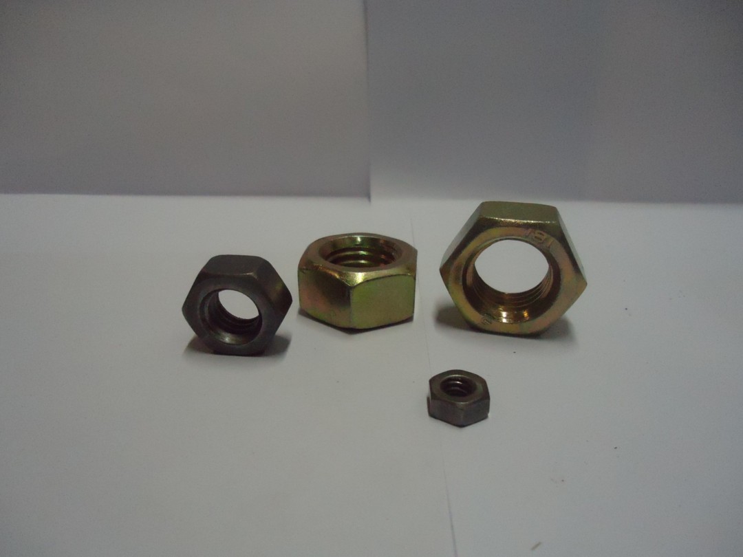 PLATED NUTS - METRIC THREAD