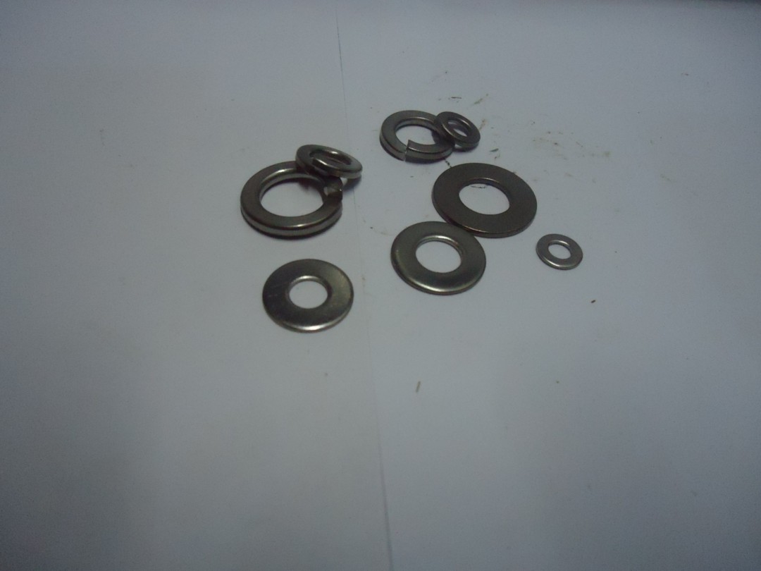 STAINLESS STEEL SPRING & FLAT WASHERS